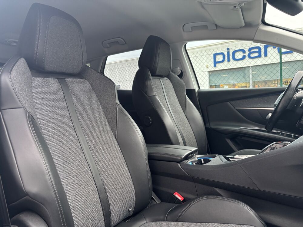3008 1.5 BLUEHDI 130 CH ALLURE BUSINESS EAT BVA S&S / CARPLAY / C 2019 occasion 40000 Mont-de-Marsan