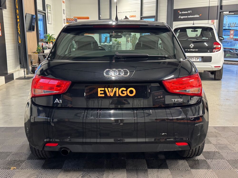 A1 1.2 TFSI 90Ch - AMBIENTE - DISTRIBUTION CHAINE NEUVE - TURBO 2011 occasion 79000 Niort