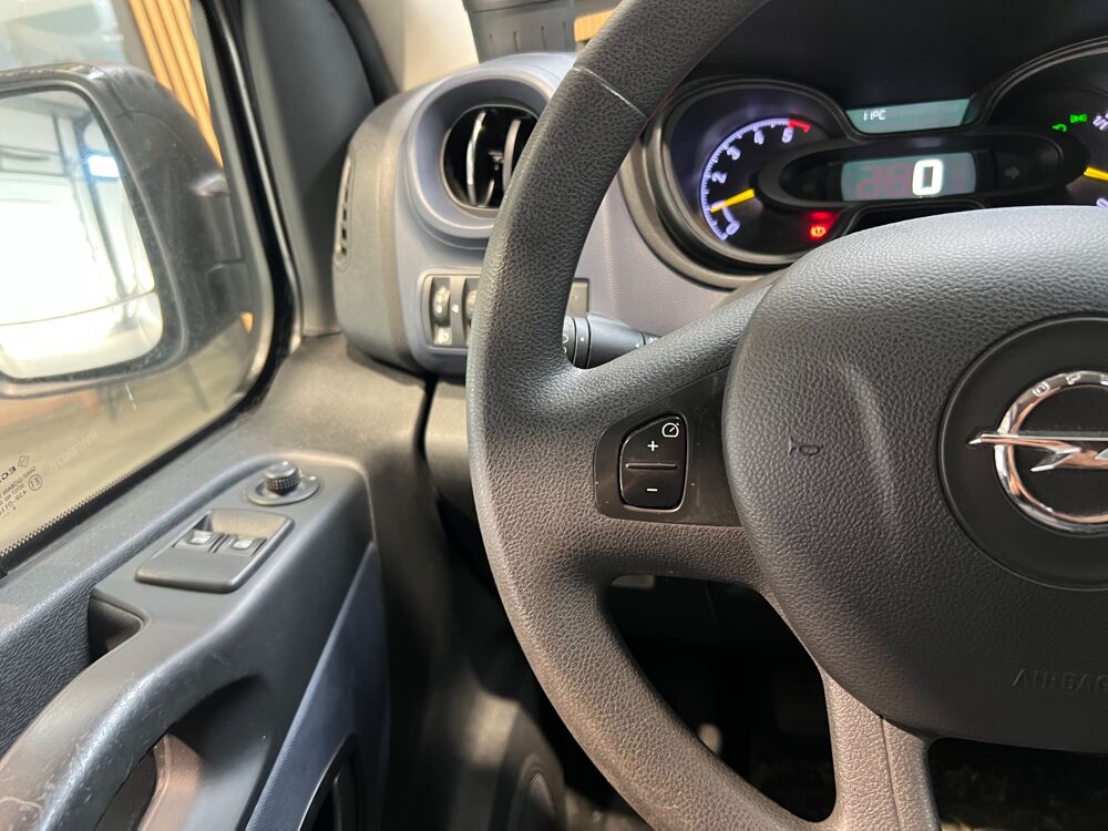 Vivaro FOURGON REFRIGERE - TVA RECUPERABLE 1.6 CDTI 125 L1H1 LIMITE 2017 occasion 33610 Cestas