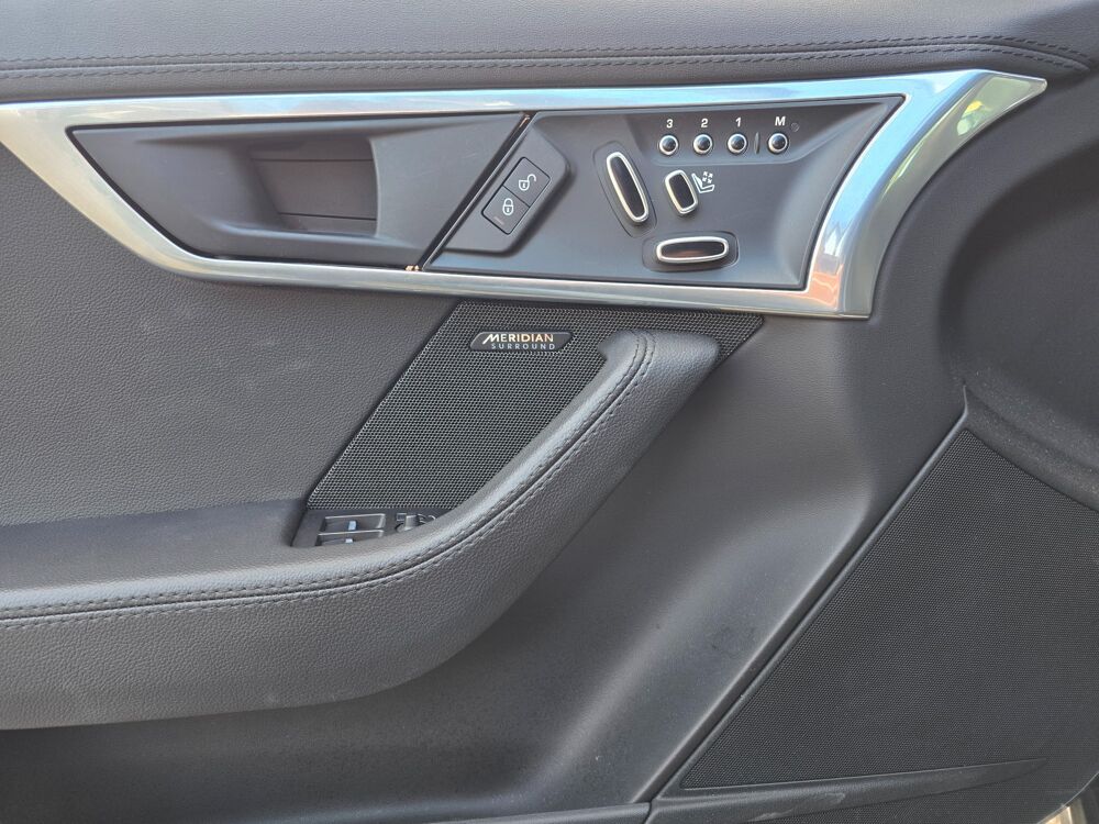 F-Type 3.0 V6 SURALIMENTE 380ch R-DYNAMIC AWD MERIDIAN/TOIT PANORAM 2018 occasion 68170 Rixheim