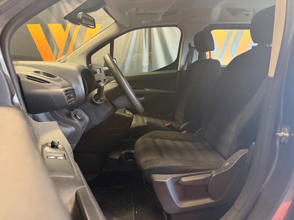 Combo VP COMBI 1.5 D 100 Ch L1H1 ENJOY ATTELAGE/ ENTRETIEN CONSTRUCTE 2018 occasion 24750 Tr&eacute;lissac