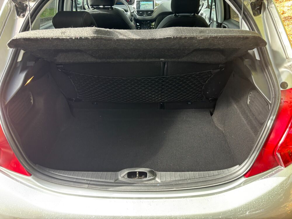 208 GENERATION-I 1.2 VTI 80 ALLURE-TOIT PANORAMIQUE-BLUETOOTH-GP 2014 occasion 76150 Saint-Jean-du-Cardonnay