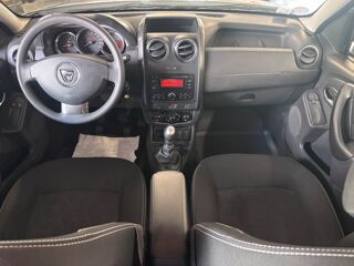 Duster 1.2 TCE 125 AIR 4X2 - ATTELAGE 2014 occasion 79000 Niort