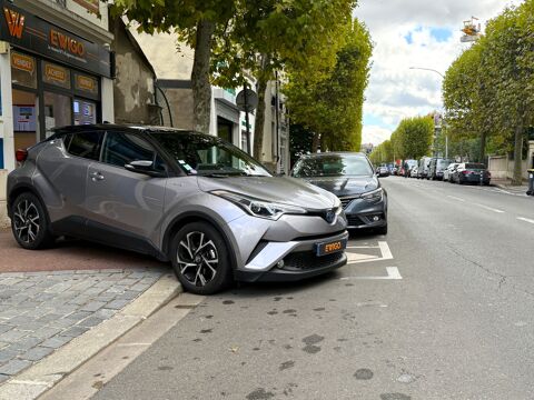 Toyota C-HR Hybrid 1.8 122 BVA E-CVT 2WD Graphic (entretien Toyota) 2018 occasion Le Perreux-sur-Marne 94170