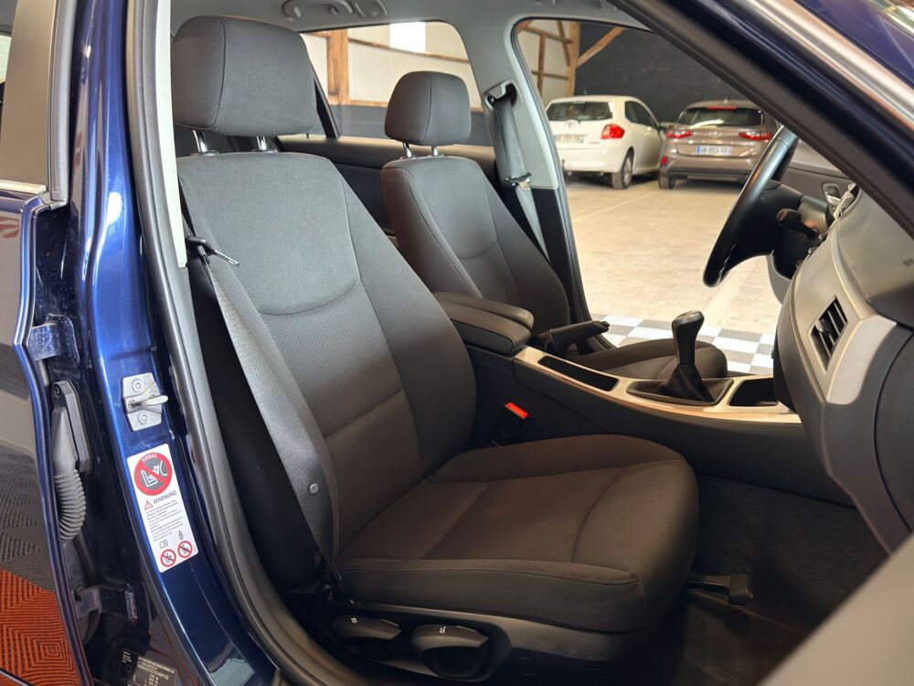 S&eacute;rie 3 TOURING 325 3.0 I 220 PLUS XDRIVE 2011 occasion 76190 &Eacute;calles-Alix