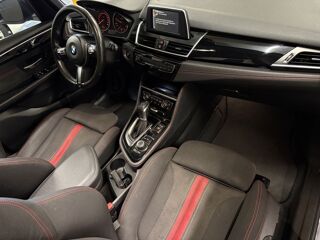 Serie 2 ACTIVE-TOURER 2.0 218 D 150 SPORT - TOIT OUVRANT 2015 occasion 69400 Arnas