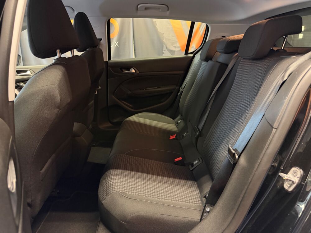 308 GENERATION-II 1.5 BLUEHDI 130 Ch ACTIVE BUSINESS EAT BVA CAR 2019 occasion 24750 Tr&eacute;lissac