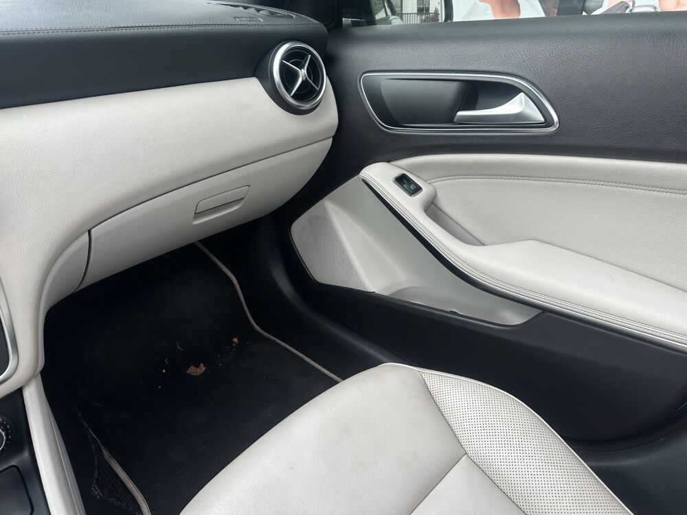 Classe A 1.8 200 CDI 135 BLUEEFFICIENCY FASCINATION 2013 occasion 38420 Le Versoud