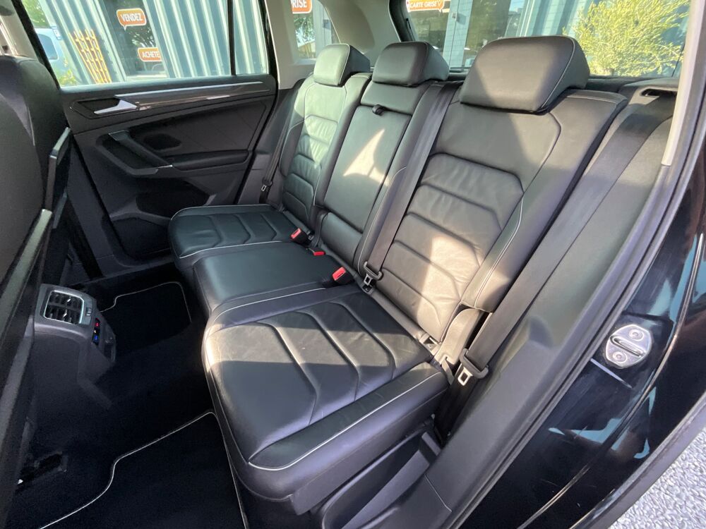 Tiguan 1.4 TSI 150 ACT CARAT EXCLUSIVE DSG6 / Toit ouvrant / Entret 2017 occasion 17000 La Rochelle