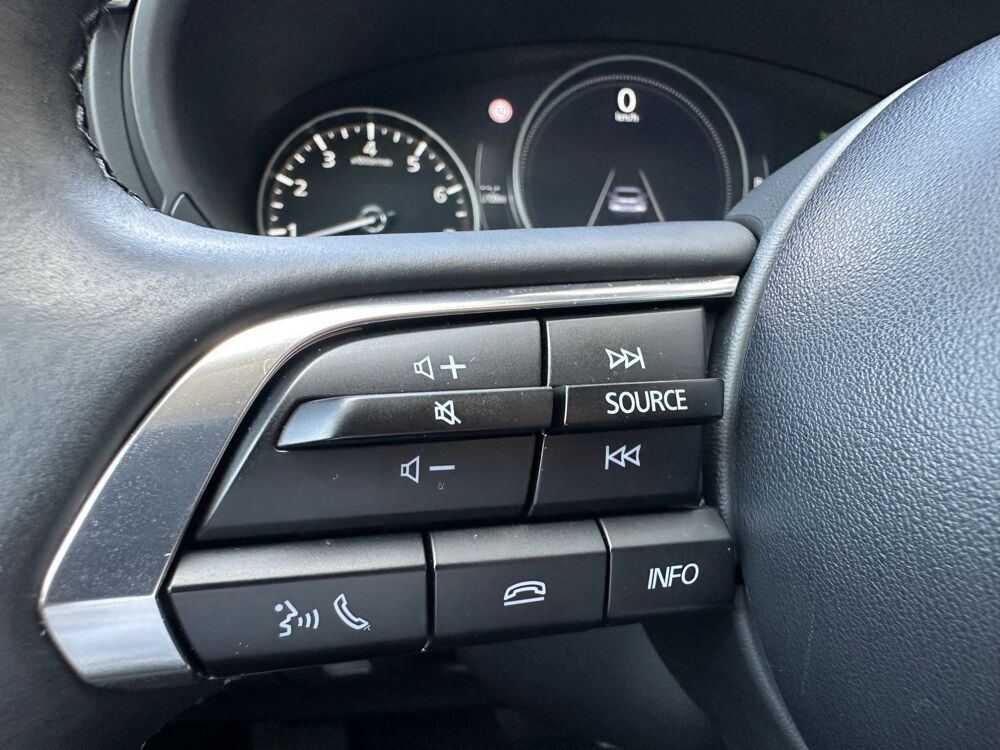 CX-30 2 L E-SKYACTIV-X 185ch HYBRID APPLE CARPLAY SI&Eacute;GES AV CHAUFF 2024 occasion 38420 Le Versoud