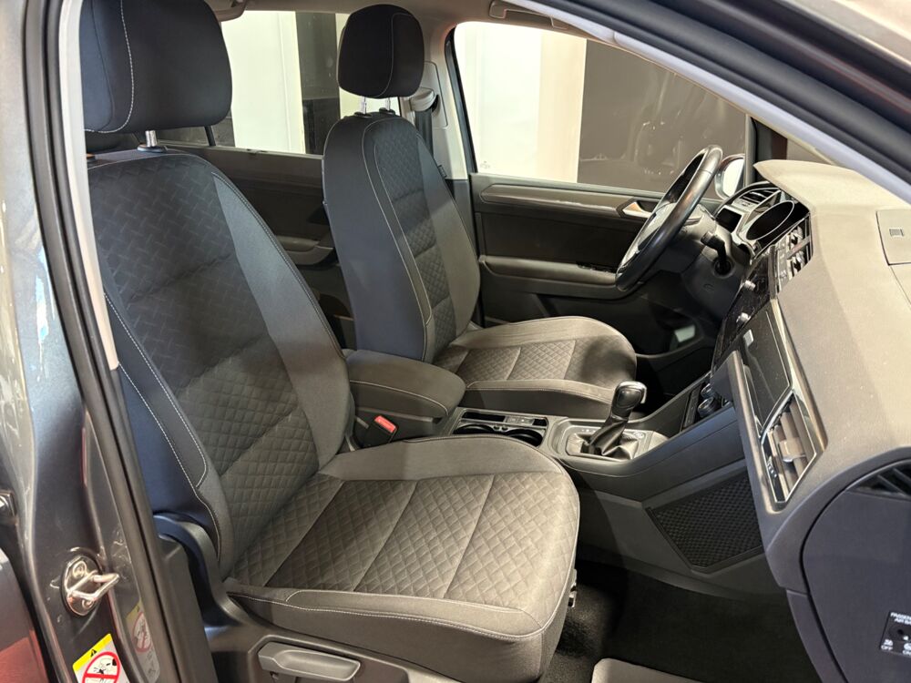 Touran 1.6 TDI 115 CH BLUEMOTION DSG / CARPLAY / CAMERA DE RECUL / 2019 occasion 29000 Quimper