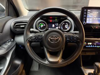 Yaris Cross 1.5 114 Ch FULL-HYBRID 0.8KWH DYNAMIC BVA / ENTRETIEN TOYOTA 2023 occasion 33320 Eysines