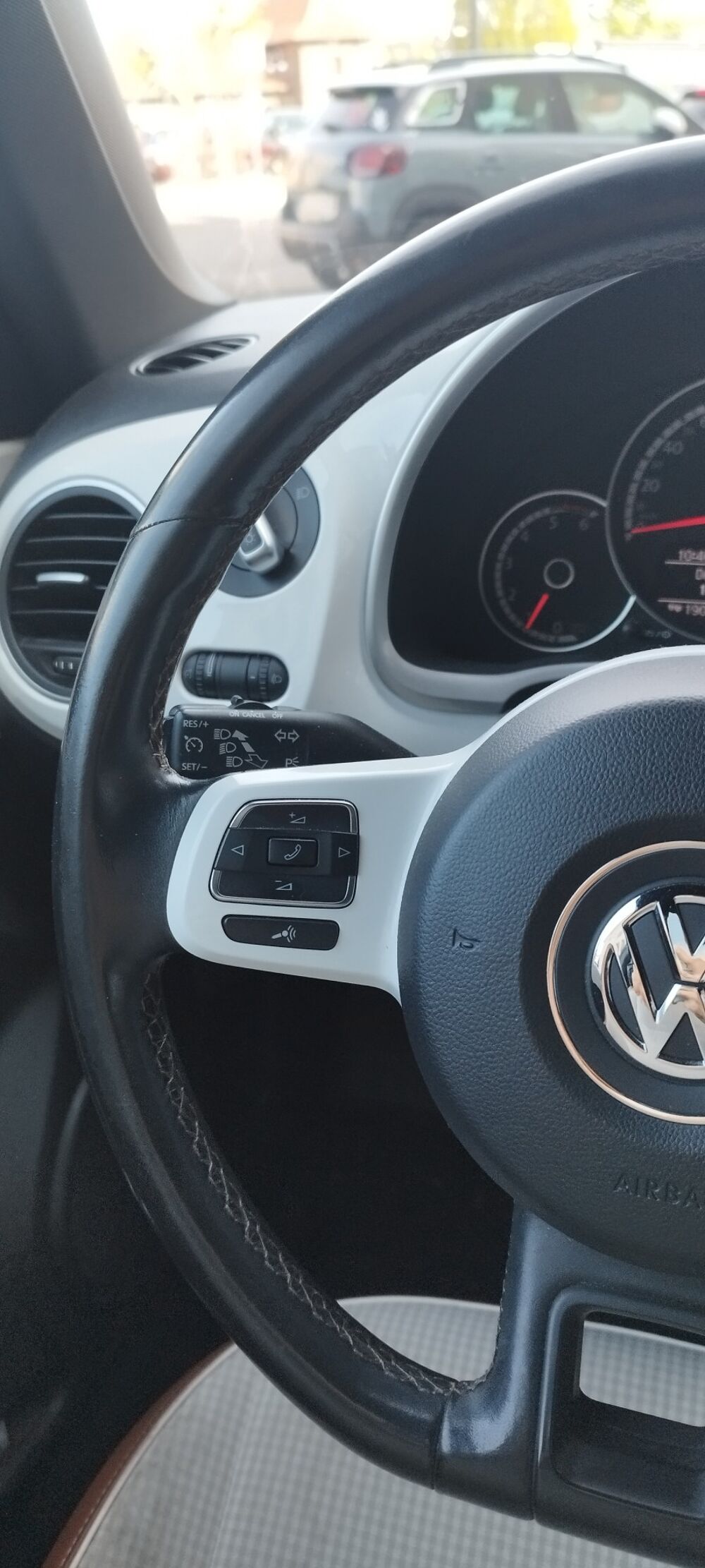 COCCINELLE II 2.0 TDI 140CH EDITION CUP R-LINE - SIEGES CHAUFFANTS 2014 occasion 57600 Forbach