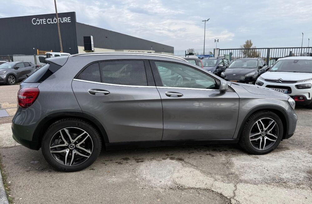 Classe GLA 2.2 220 D 175 FASCINATION 7G-DCT BVA - CAM&Eacute;RA DE RECUL - TOI 2018 occasion 27000 &Eacute;vreux