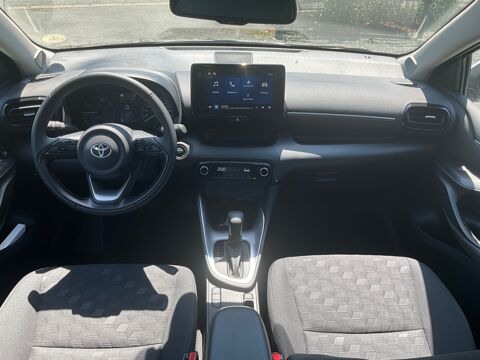 Yaris 1.5 116CH HYBRID FULL-HYBRID 0.8KWH ACTIVE BVA / GARANTIT CO 2025 occasion 17000 La Rochelle