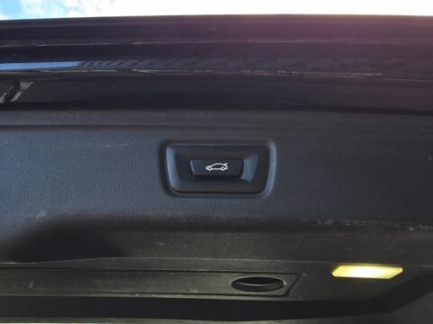 S&eacute;rie 3 TOURING 2.0 318 D 150ch BVA / CAMERA CARPLAY SANS FIL HAYON 2019 occasion 17100 Saintes