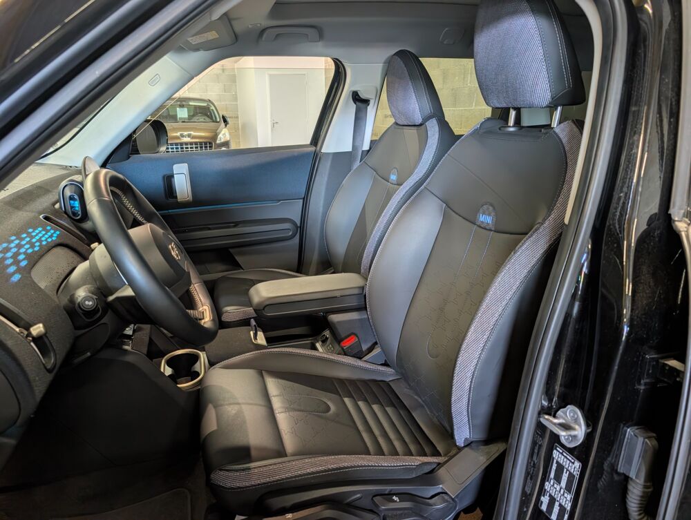 Countryman C 170 CH – HYBRID 48V – CLASSIC – PACK M – 1&Egrave;RE MAIN – TOIT 2024 occasion 69400 Arnas