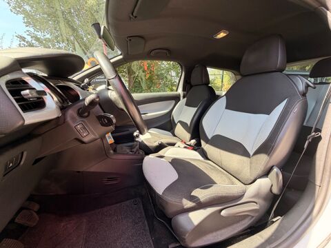 DS3 1.4 HDI 70CH CHIC - ORDINATEUR DE BORD - VITRES ELECTRIQUES 2011 occasion 76150 Saint-Jean-du-Cardonnay
