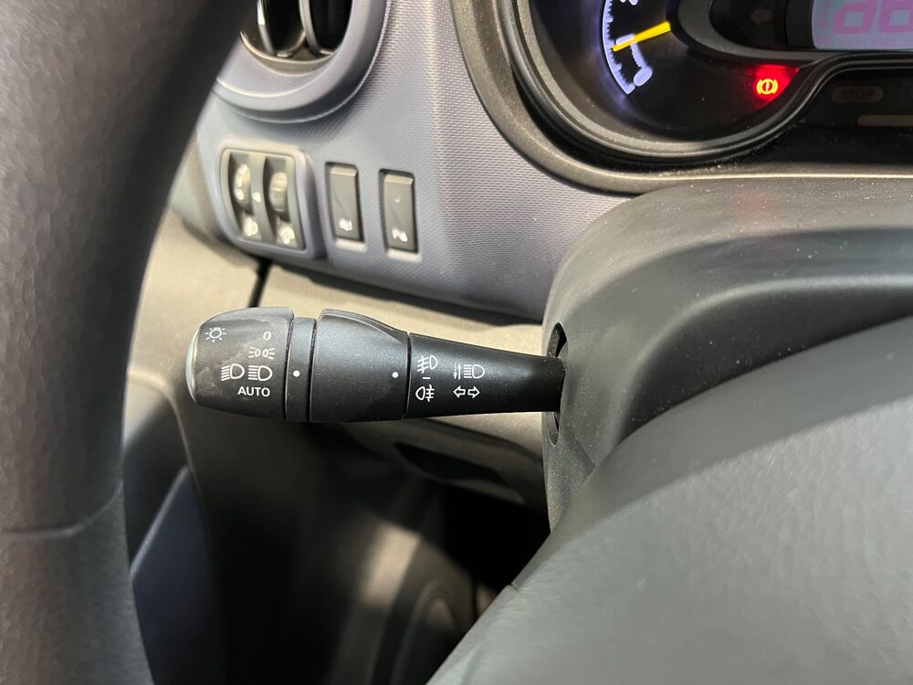 Vivaro FOURGON REFRIGERE - TVA RECUPERABLE 1.6 CDTI 125 L1H1 LIMITE 2017 occasion 33610 Cestas