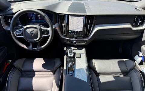 XC60 2.0 T6 AWD 253 CH + 145 CH GEARTRONIC 8 PLUS STYLE DARK 5P 2024 occasion 25000 Besan&ccedil;on