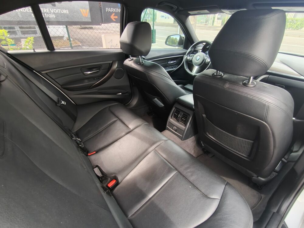 S&eacute;rie 3 3.0 335i 306 CH M-SPORT XDRIVE BVA / SUIVI BMW / SIEGES CHAU 2014 occasion 40000 Mont-de-Marsan