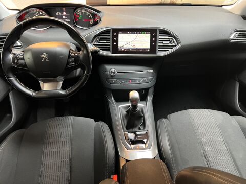 308 GENERATION-II 1.2 PURETECH 110 ALLURE START-STOP - CARPLAY - 2018 occasion 33320 Eysines