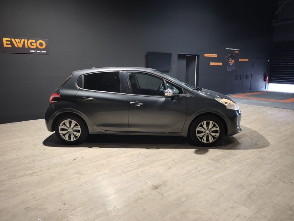 208 GENERATION-I 1.2 vti 80 LIKE 2015 occasion 60740 Saint-Maximin