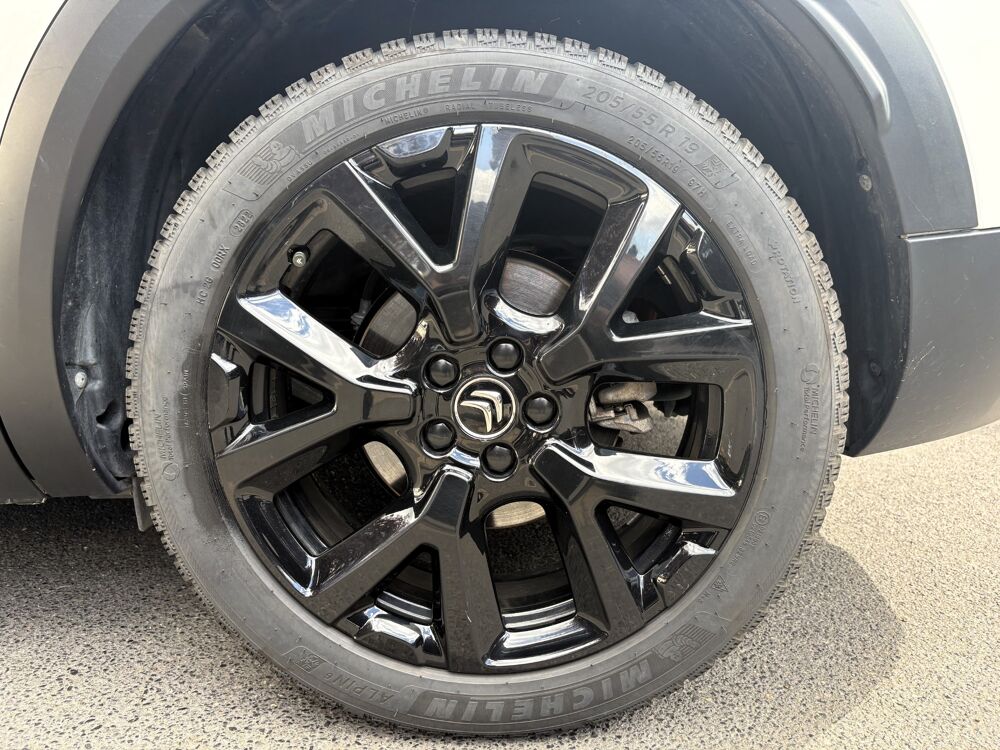 C5 aircross 1.6 HYBRID 225 ch SHINE PACK E-EAT8 + TOIT PANORAMIQUE + CAR 2020 occasion 77700 Serris