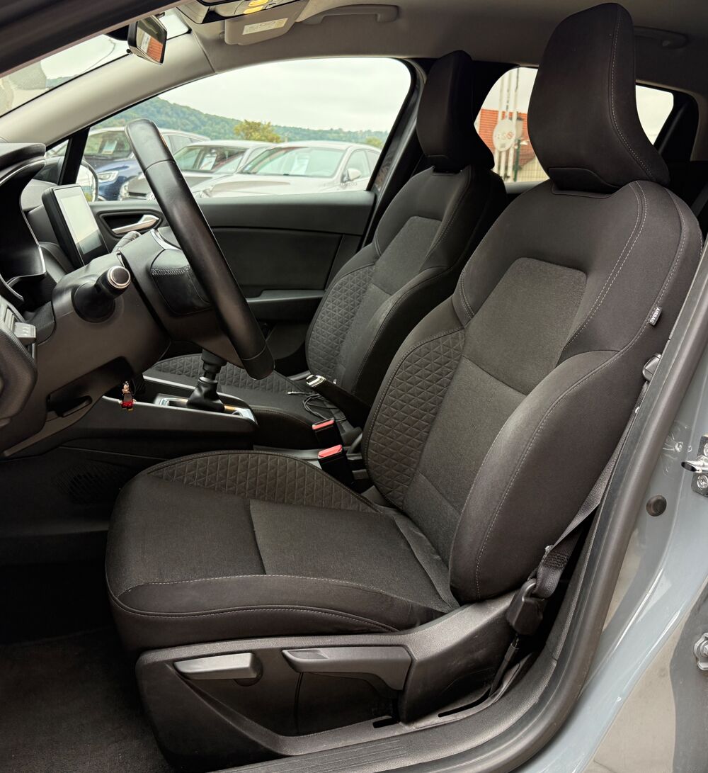 Clio V 1.5 BLUE DCi 85 ZEN + CARPLAY + RADARS AR + FEUX LED + DIS 2019 occasion 54000 Nancy
