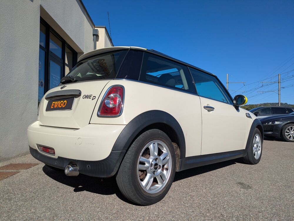 Cooper 1.6 D 90ch ONE /KIT CHAINE ET Embrayage neuf . 2013 occasion 69420 Ampuis