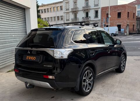 Outlander III (2) 2.2 DI-D INTENSE NAVi 4WD AUTO + ATTELAGE + SI&Egrave;GES A 2016 occasion 54000 Nancy