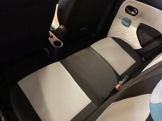 Twingo 1.0 SCE 70CH ZEN- ENTRETIEN RENAULT- FAIBLE KILOMETRAGE 2015 occasion 69400 Arnas