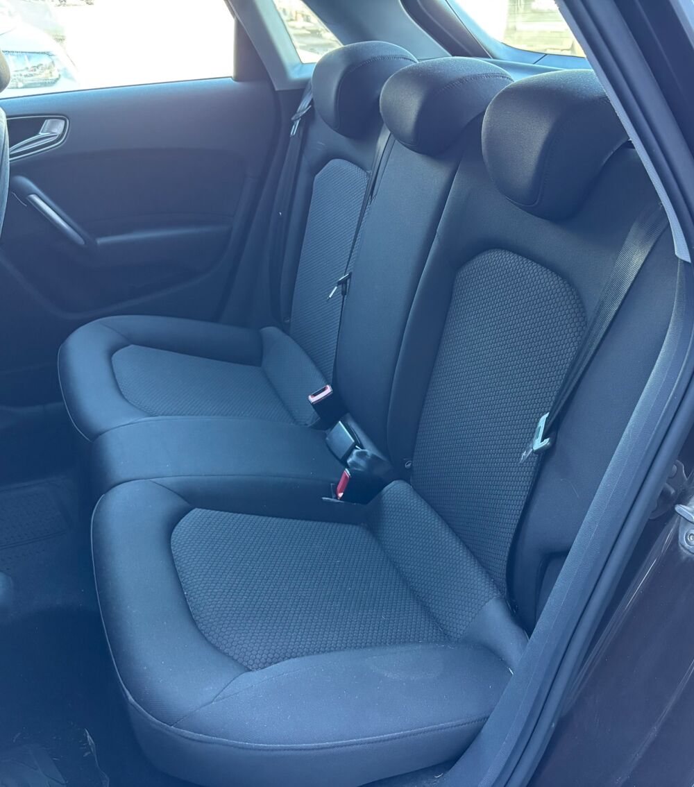 A1 SPORTBACK 1.2 TFSI 86 Ch ATTRACTION - Deuxi&egrave;me main - Blueto 2014 occasion 44220 Cou&euml;ron