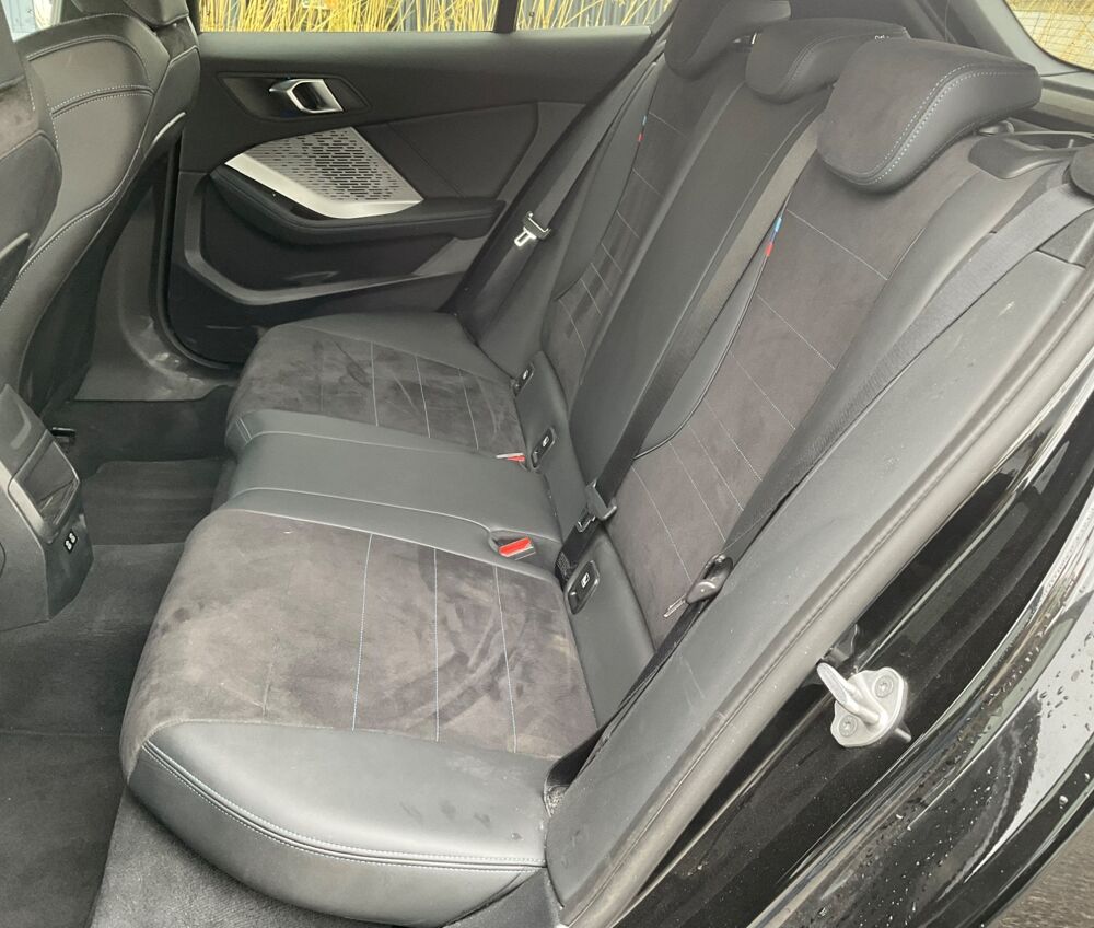 S&eacute;rie 1 1.5 120 170H M-SPORT 155 MHEV HYBRID 48VOLT DKG BVA - Cam&eacute;ra 2025 occasion 78410 Flins-sur-Seine