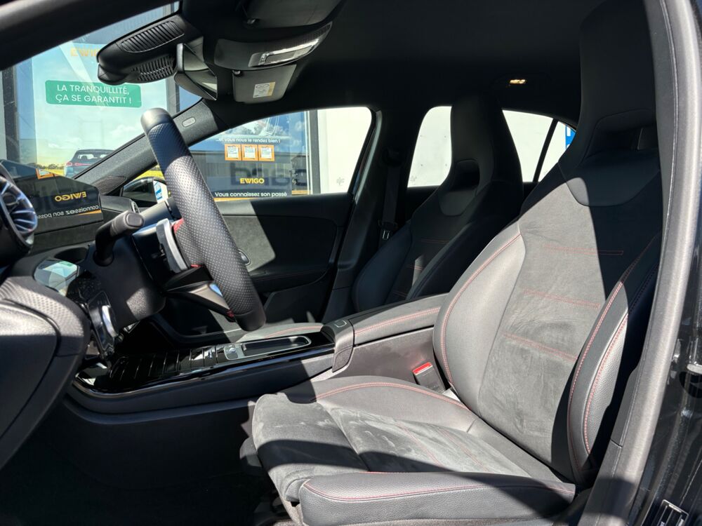 Classe A 1.3 180 135 CH HYBRID MHEV PREMIUM AMG LINE BVA / SUIVI MERC 2023 occasion 40000 Mont-de-Marsan