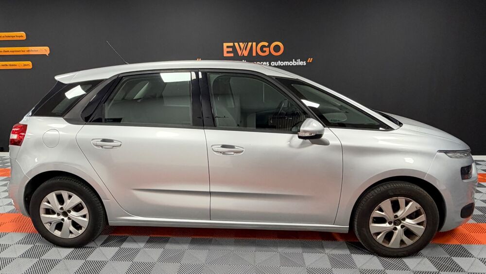 C4 Picasso E-HDI 115ch CONFORT // DISTRIBUTION OK // ATTELAGE 2015 occasion 34430 Saint-Jean-de-V&eacute;das