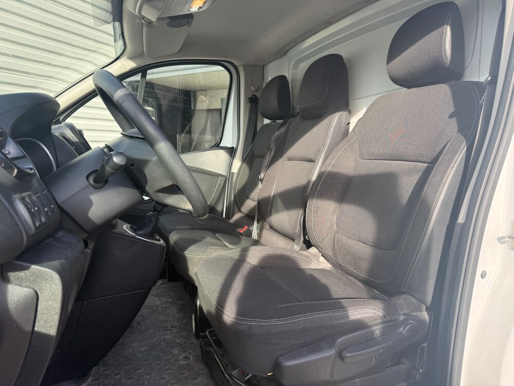 Trafic FOURGON 2.0 DCI 120 L2H1 CONFORT 2021 occasion 17100 Saintes