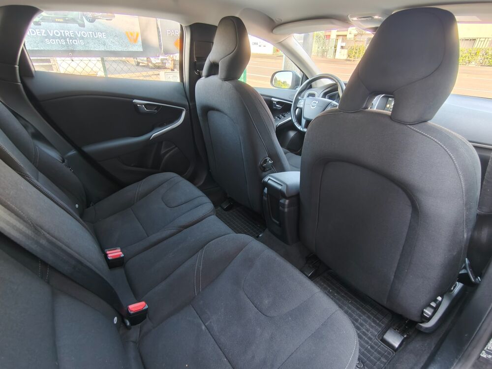 V40 2.0 d2 120 CH KINETIC / COURROIE OK / GPS / RADAR RECUL 2015 occasion 40000 Mont-de-Marsan