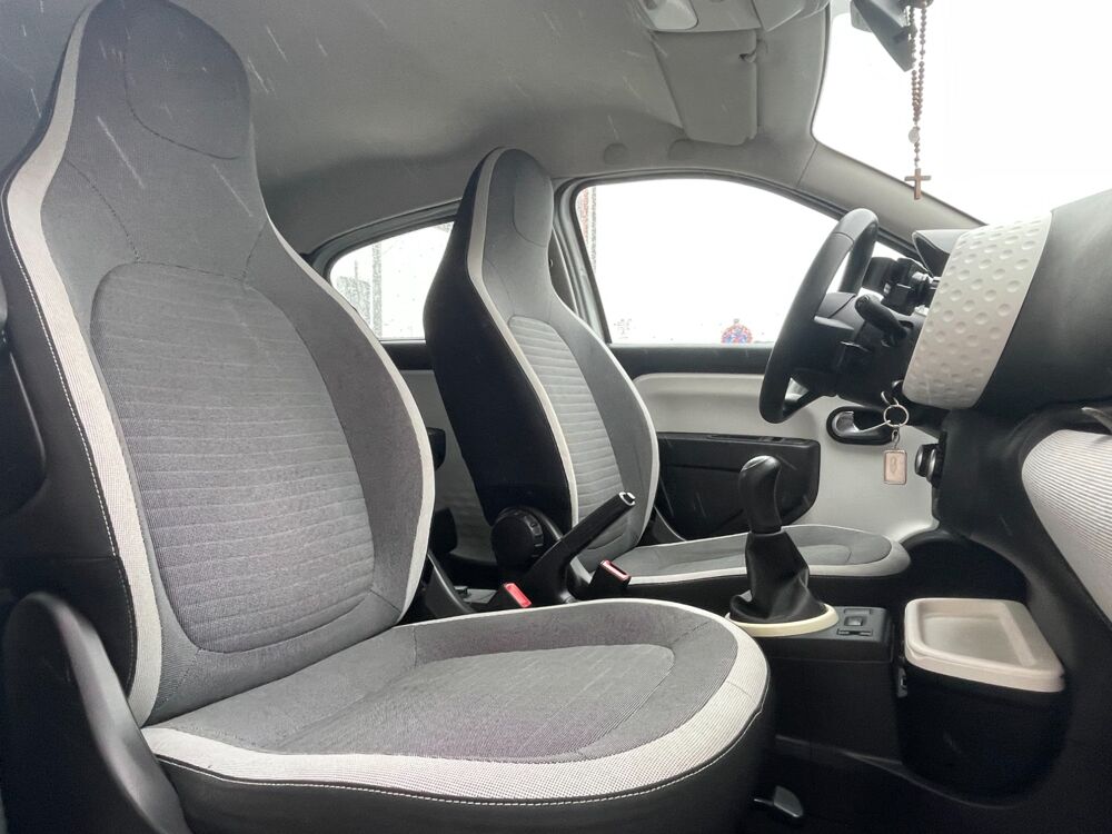 Twingo 1.0 SCE 70 ch LIMITED 2018 occasion 64320 Idron