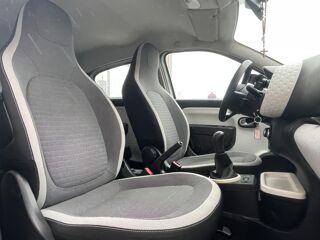Twingo 1.0 SCE 70 ch LIMITED 2018 occasion 64320 Idron