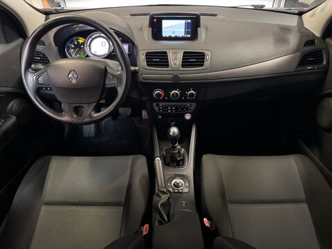 M&eacute;gane ESTATE 1.5 DCI 110ch BUSINESS REGULATEUR DE VITESSE/ TOM TO 2012 occasion 78125 Gazeran