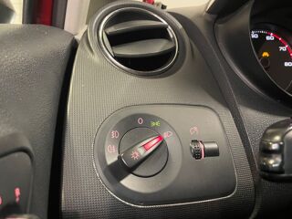 Ibiza 1.2 60ch ITECH XENON/ATTELAGE/CLIMATITATION 2014 occasion 78125 Gazeran