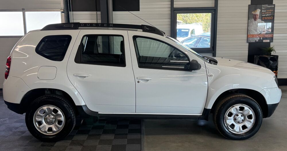 Duster 1.5 DCI 110 Ch - DISTRIBUTION NEUVE 4X2- ATTELAGE 2014 occasion 79000 Niort