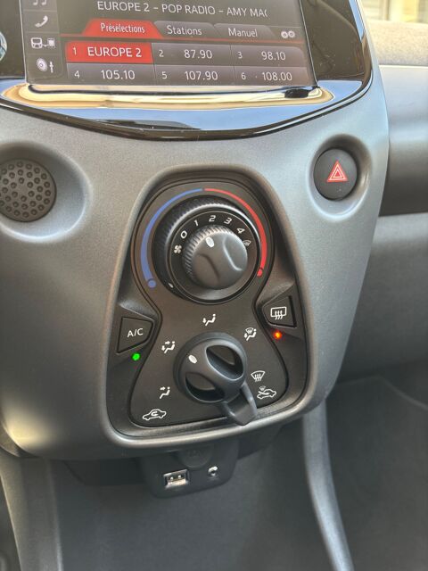 Aygo 1.0 VVTI 72CH X-PLAY X-SHIFT BVA - 1ERE MAIN - SUIVI COMPLET 2021 occasion 57600 Forbach