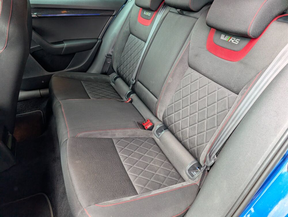 Octavia COMBI 2.0 TDI 180 RS 4X4 - ENTRETIEN SUIVI - GARANTIE 2017 occasion 69400 Arnas