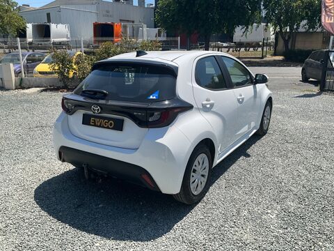 Yaris 1.5 116CH HYBRID FULL-HYBRID 0.8KWH ACTIVE BVA / GARANTIT CO 2025 occasion 17000 La Rochelle