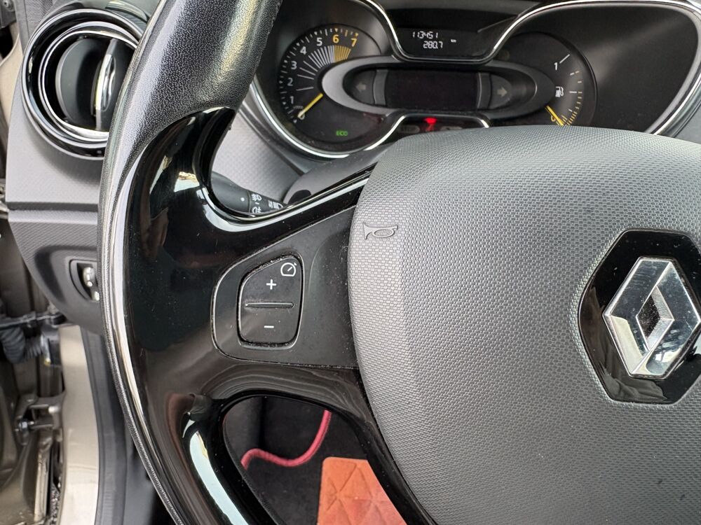 Captur 1.2 TCE 120 INTENS EDC BVA 2014 occasion 64122 Urrugne