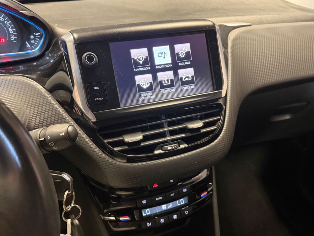 2008 GENERATION-I 1.2 110 CH ALLURE / CARPLAY -GPS 2016 occasion 24750 Tr&eacute;lissac