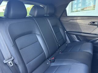 MG4 EV 204ch - 64kWh Luxury / 1&egrave;re main / Suivi MG 2024 occasion 64122 Urrugne