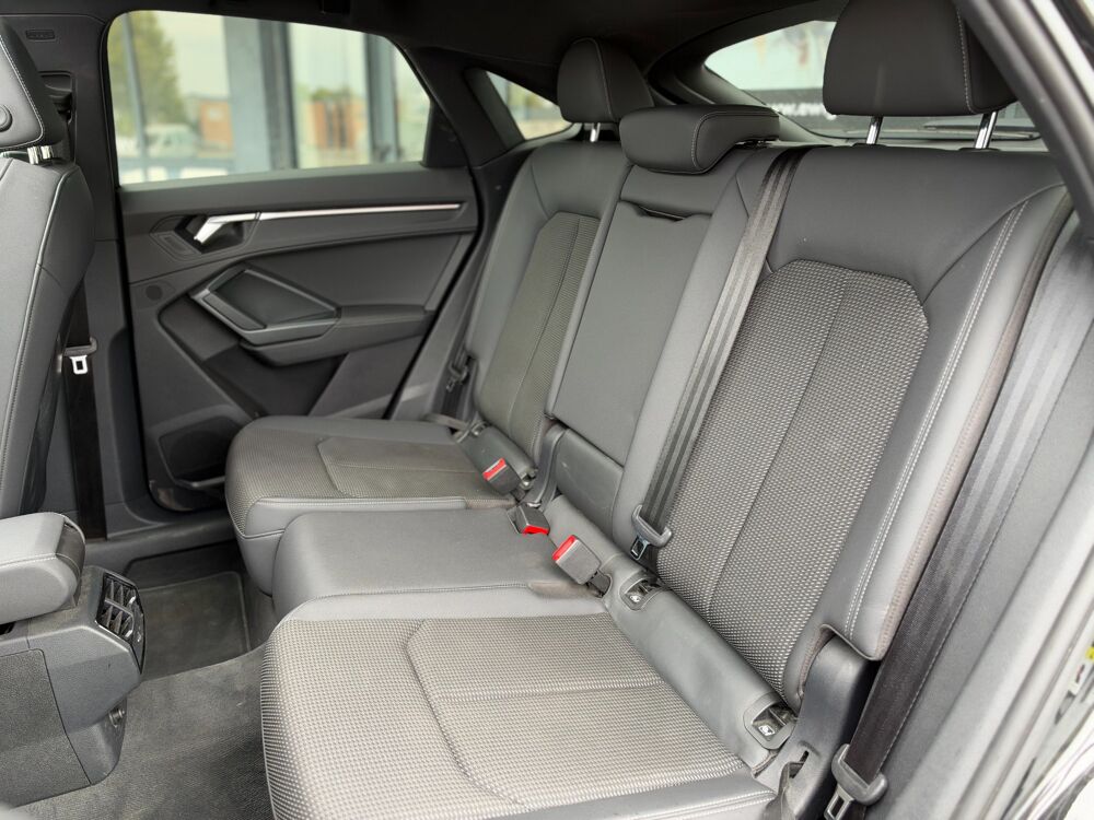 Q3 SPORTBACK 2.0 45 TFSI 230 S-LINE QUATTRO S-TRONIC BVA 2019 occasion 26000 Valence